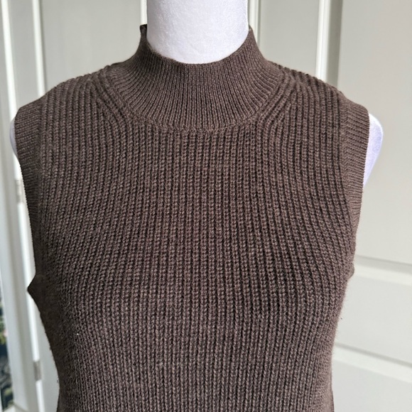Aritzia Brand Babaton Brown Mock Turtleneck Sleeveless Midi Sweater Dress Size M - Picture 2 of 8